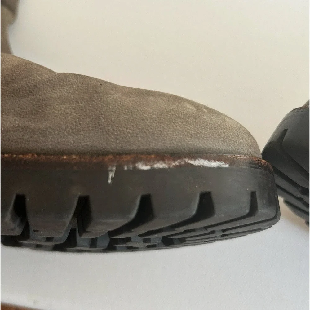 Nike Boots Waterproof‎ Size 10